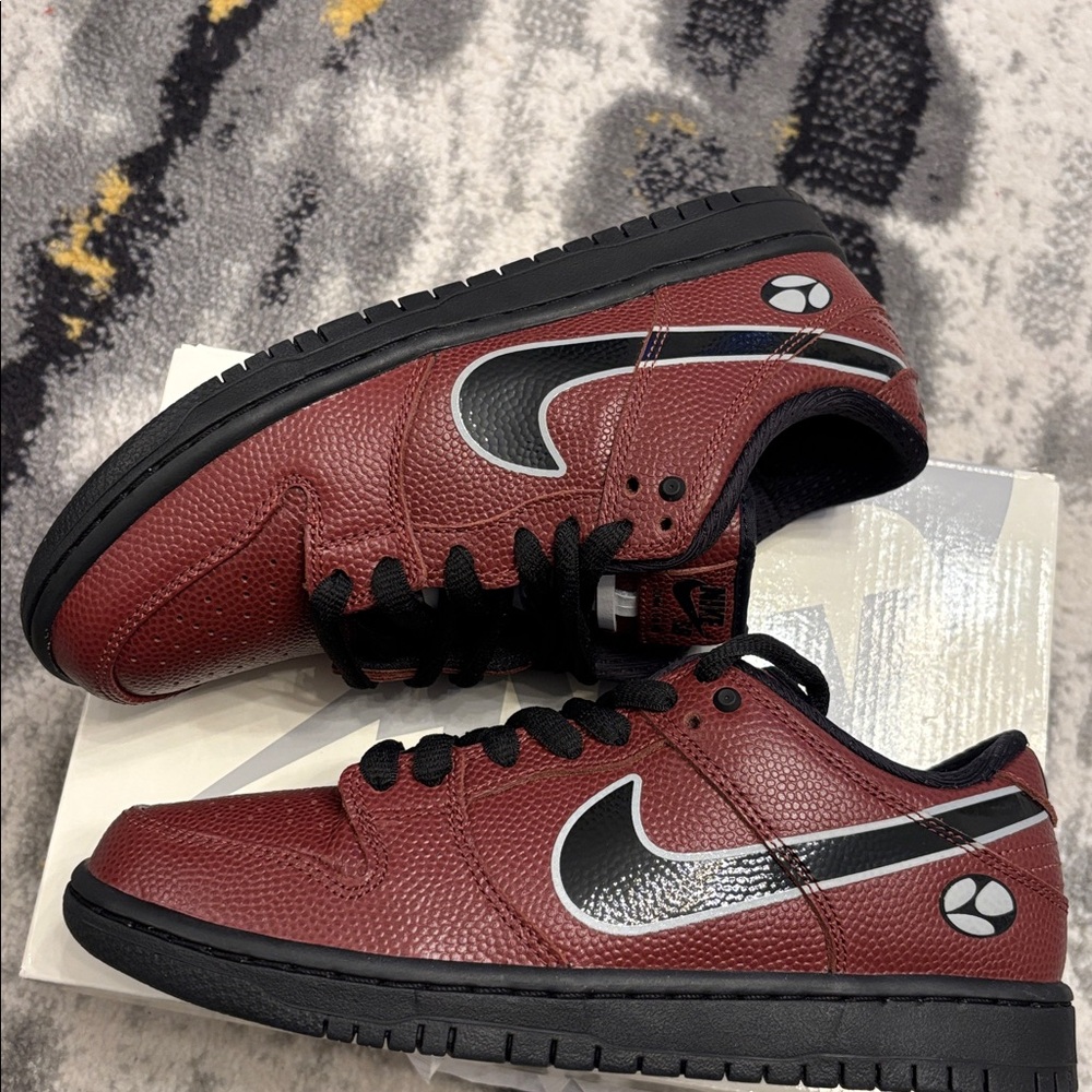 Women’s size 8 Nike SB